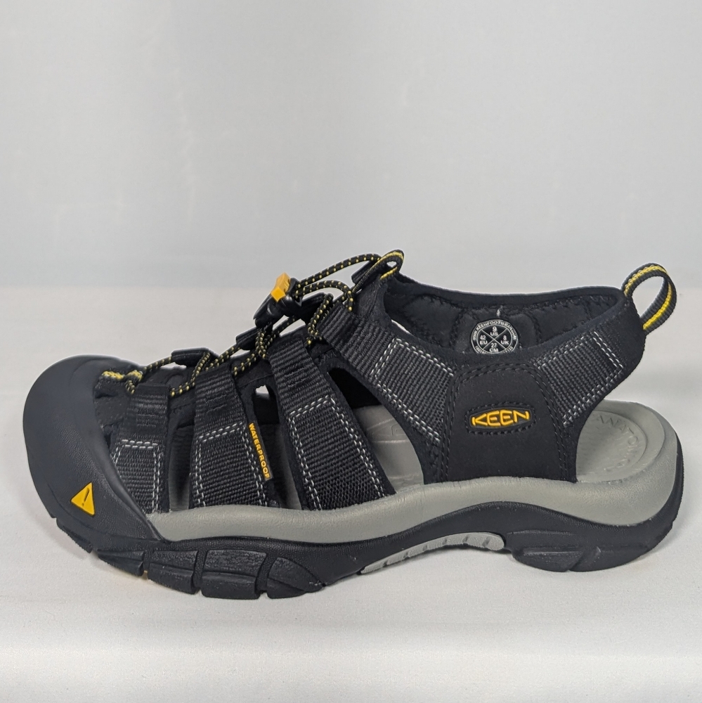 NEW KEEN Mens Newport H2 Sandals size 9 black